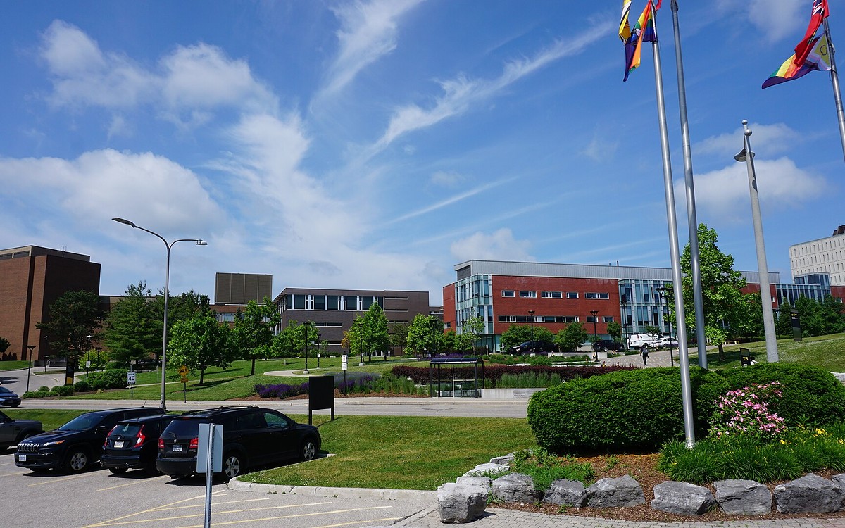 滑铁卢地区：滑铁卢大学校园
